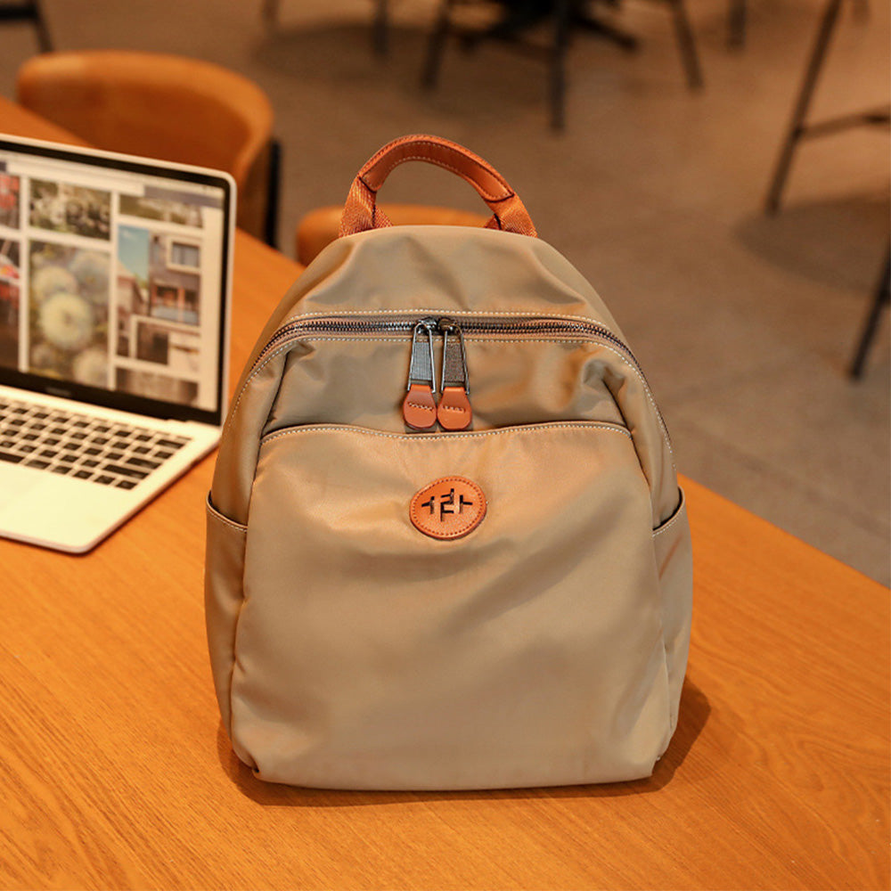 Lightweight Minimalist Oxford Travel Backpack for Women