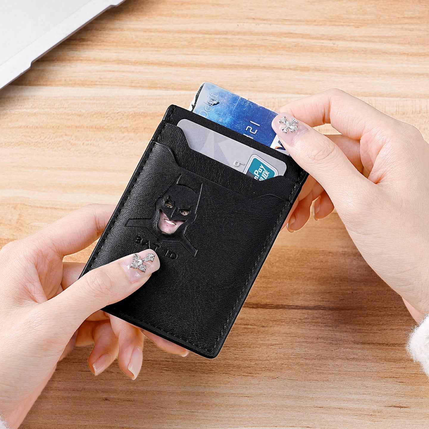 Batman Themed Men's Leather ID Card Wallet